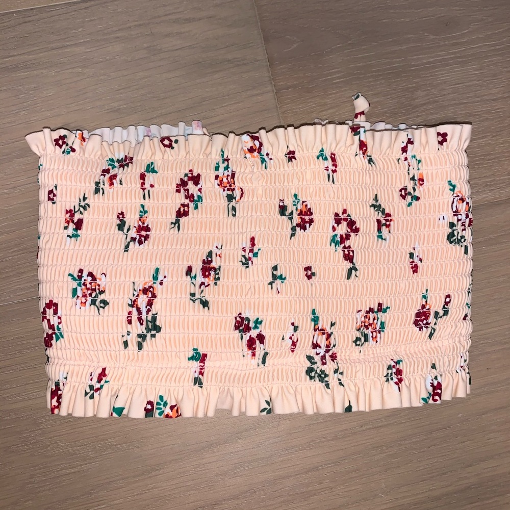 Pink bandeau top with floral pattern